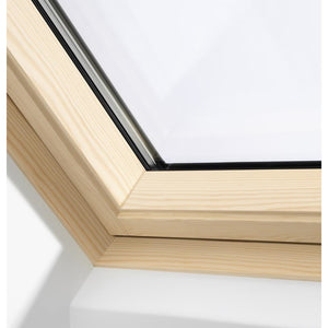 VELUX GGL CK02 3070 Pine Centre-Pivot Roof Window (55 x 78 cm)