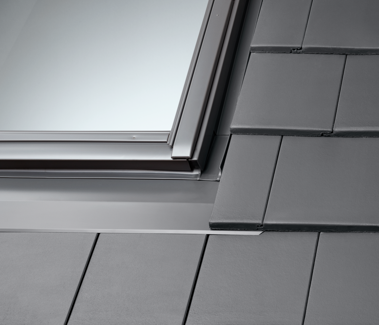 VELUX EDT 0000 Flashings - For Flat Interlocking tiles between 15mm - 40mm thick