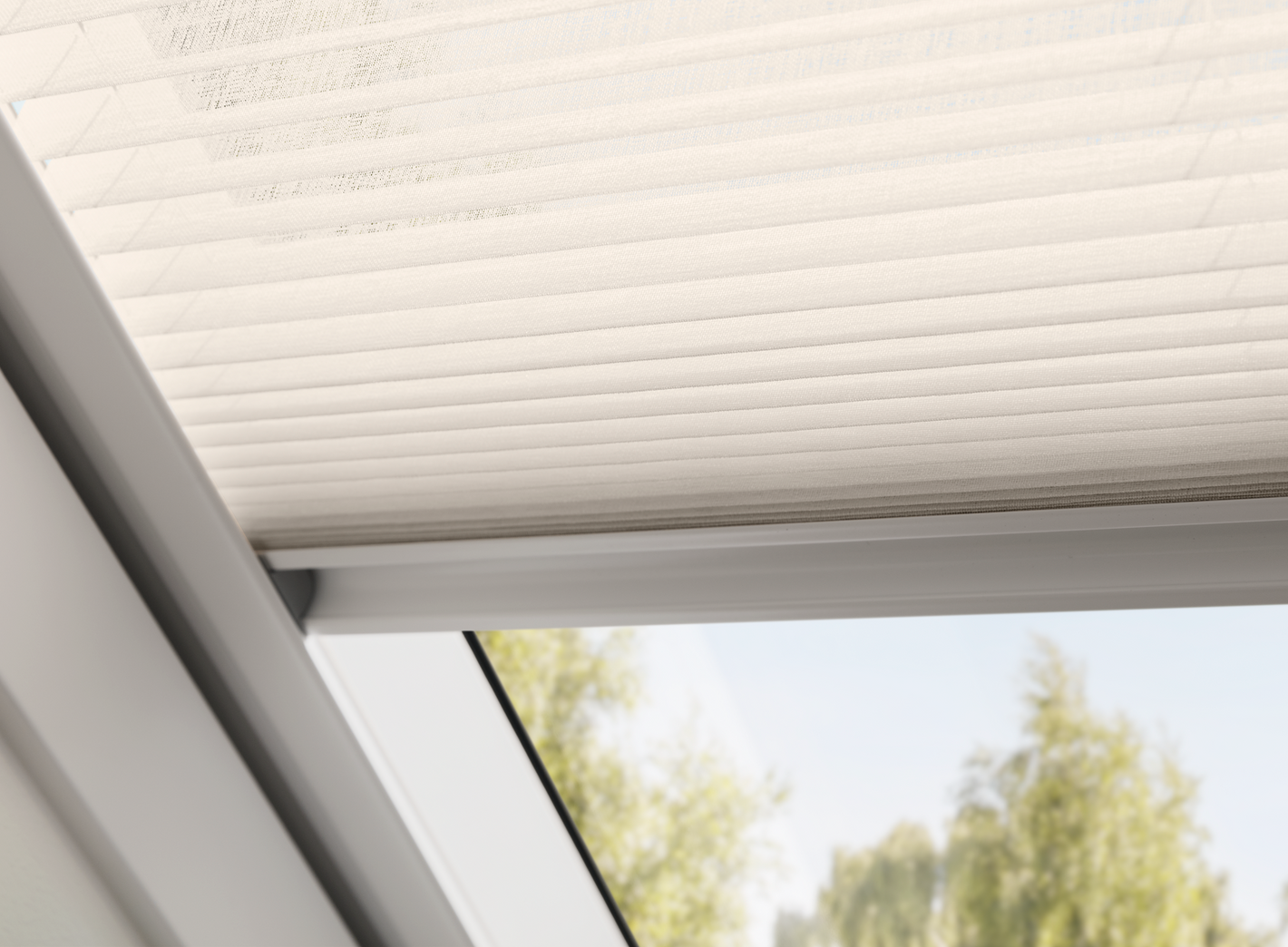 VELUX FHL Manual Translucent Pleated Blind for Heritage Conservation Windows