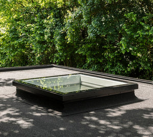 VELUX ISU 150100 2093 Flat Glass Top Cover (150 x 100 cm)